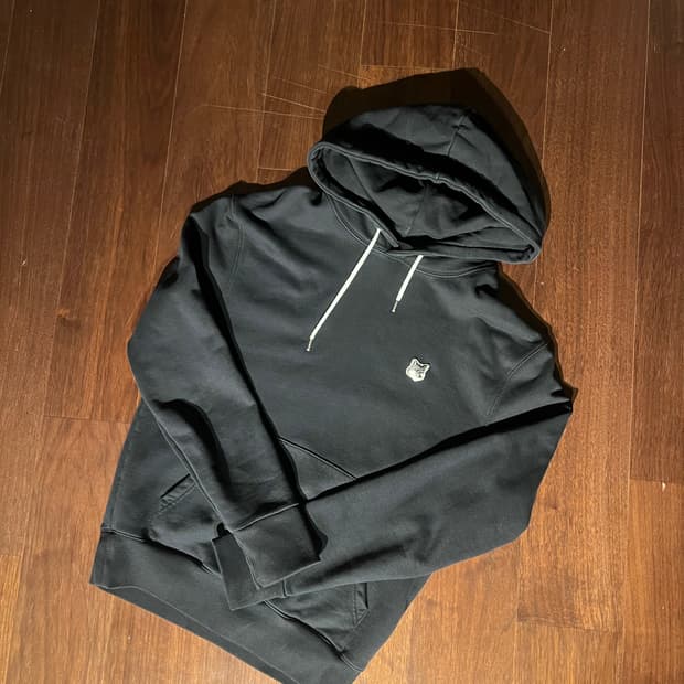 메종키츠네 그레이폭스 패치네이비 후드티 (M)