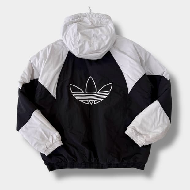 아디다스 오버핏 흰&검 아디컬러 파이어버드 후드 패딩 점퍼