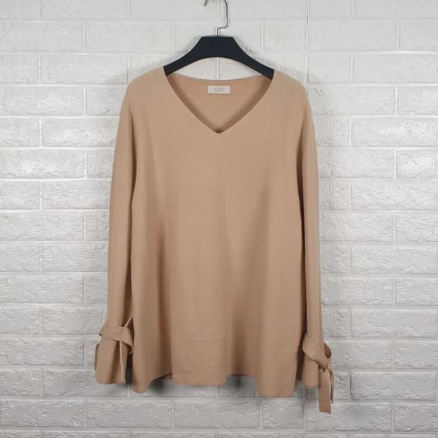 [F]타임 모직 브이넥 니트