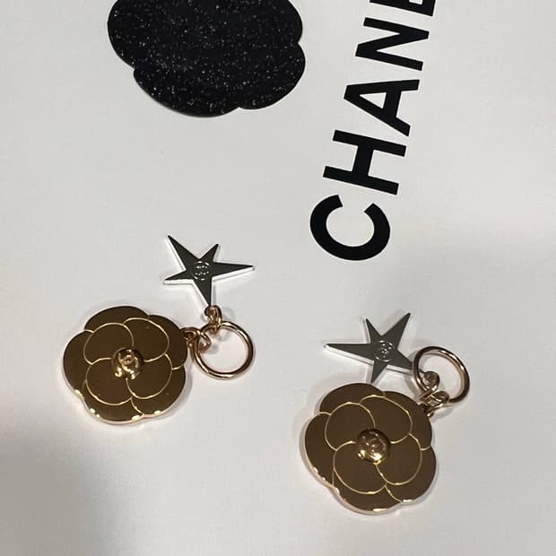 샤넬 홀리데이 참 , 백참