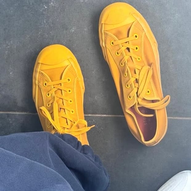 스튜디오니콜슨 스니커즈 문스타