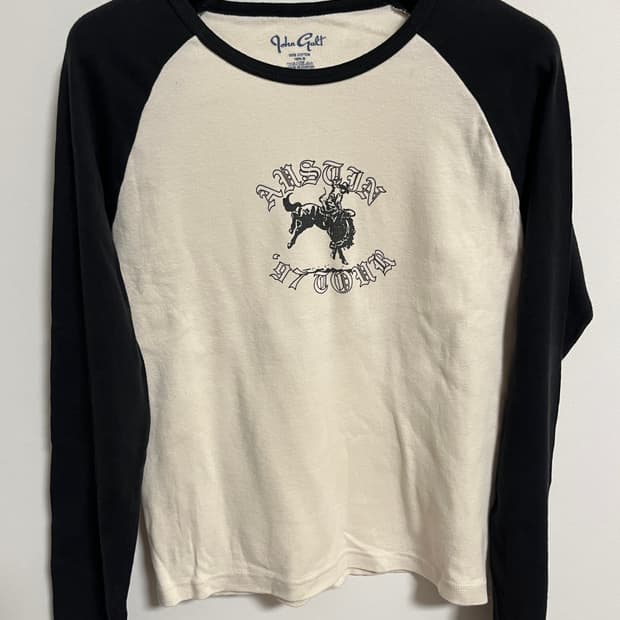 Brandy melville john galt long sleeve 