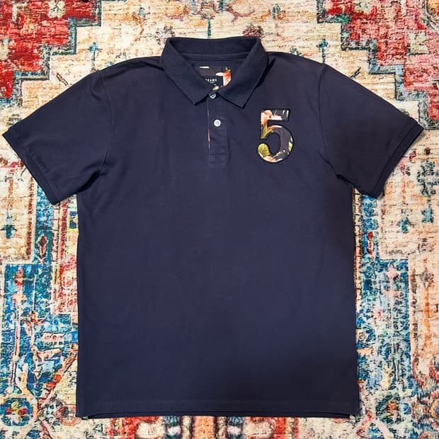 [M] 빔즈 하트 플라워 패턴 카라 반팔