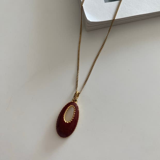 골드 체인 버건디 펜던트 목걸이  c est bien (sr)