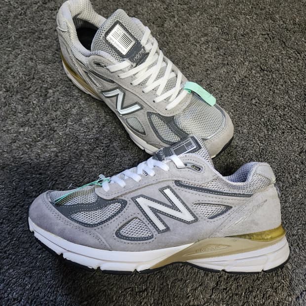 뉴발란스 990v4  250