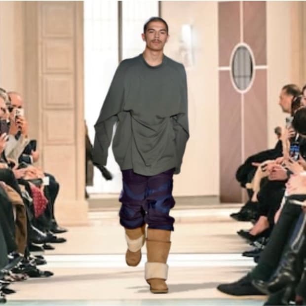 (초레어) 18FW 와이프로젝트  x 어그  레이어드 카멜 부츠