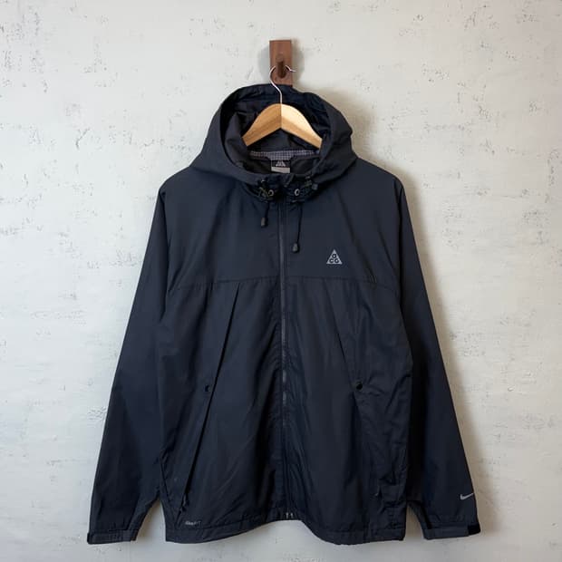 나이키 ACG 올드스쿨 블랙 바람막이