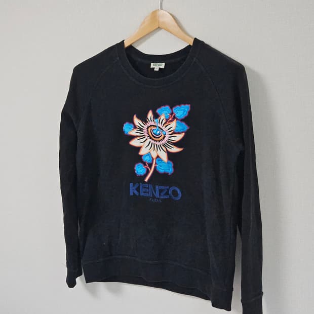 겐조 플라워 자수 맨투맨 스웻셔츠 라운드넥 여성 M (백화점 정품)