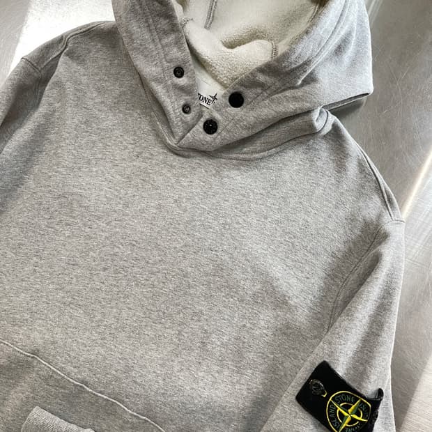 스톤 아일랜드 브러쉬드 코튼 크루넥 후드 티셔츠