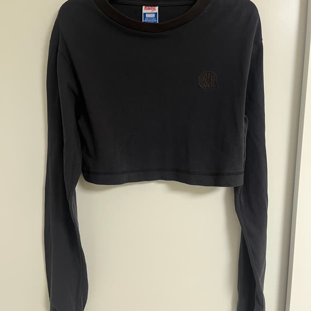 미스치프 크롭 롱슬리브