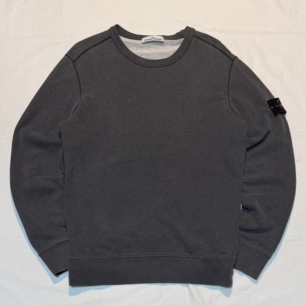 스톤아일랜드 17FW 맨투맨 스웻셔츠 그레이