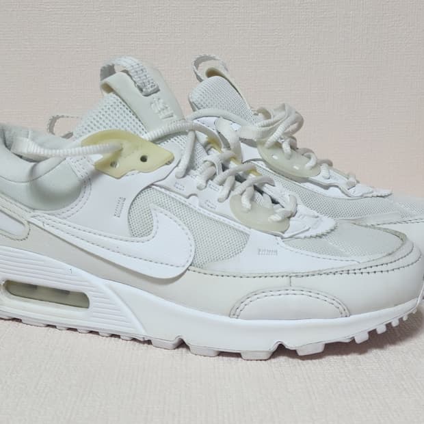 나이키 에어맥스 90 230mm