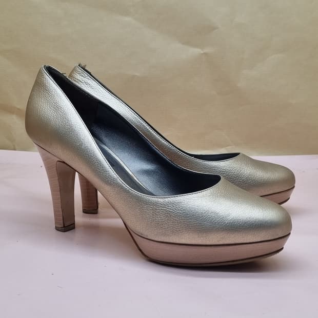 페라가모 골드 여성 가보시힐 250-255 굽9