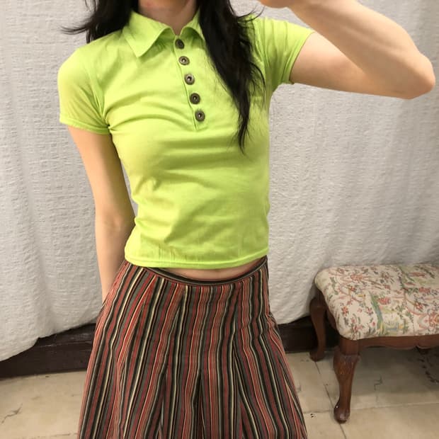 neon green top