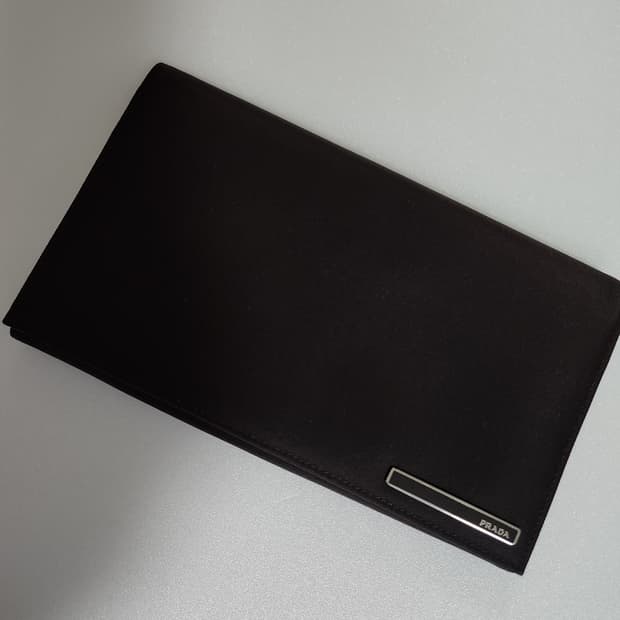 프라다 지갑 여성  장지갑