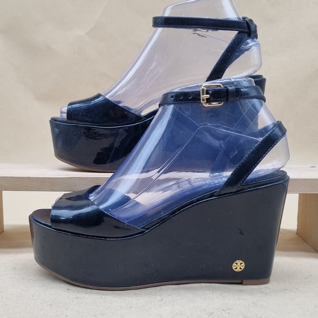 토리버치 웨지샌들 6M 230 굽10