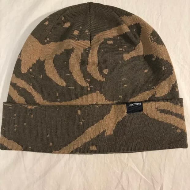 아크테릭스 LIGHTWEIGHT GROTTO TOQUE 비니