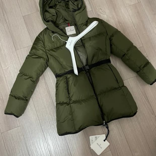 (정품 )(새옷) 몽클레어 패딩 0