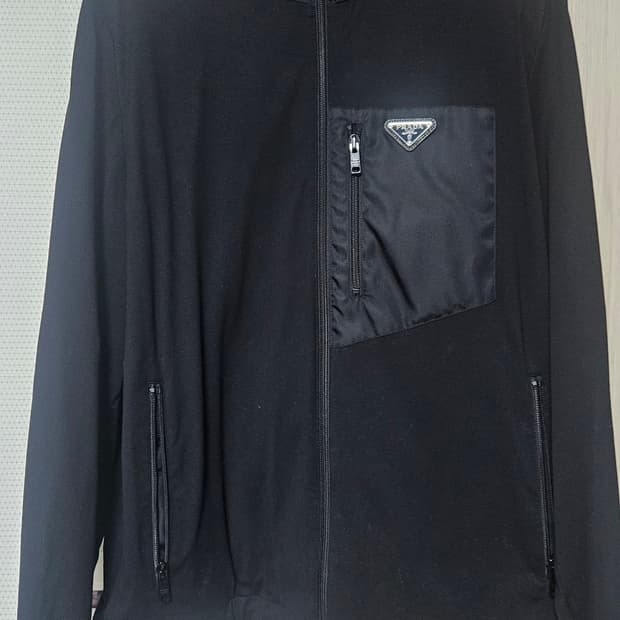 프라다 24 F/W 테크니컬 코튼 리나일론 자켓 블랙 M
