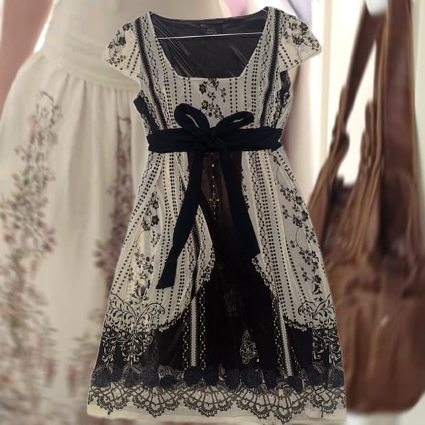 레이스 패턴 리본 원피스 / 유럽 앤틱 코어 / 고딕 로리타 원피스