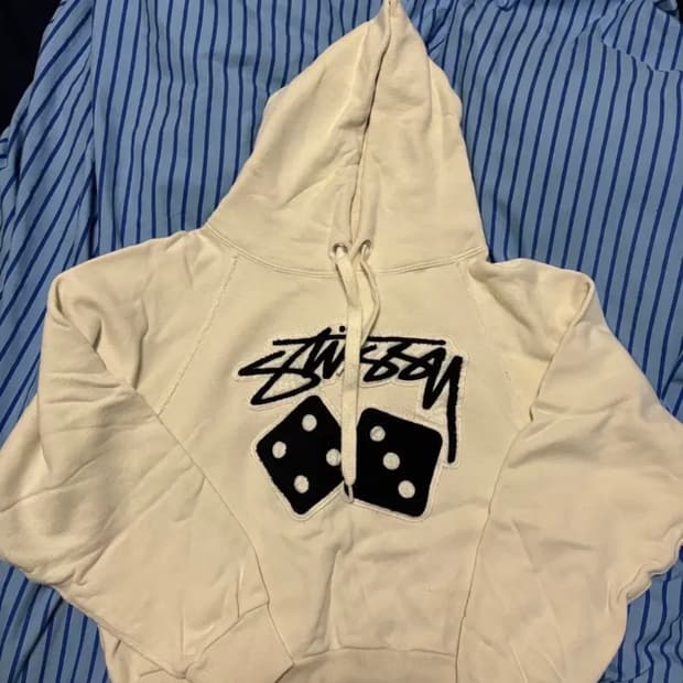 스투시 후드티 아이보리 주사위 다이스