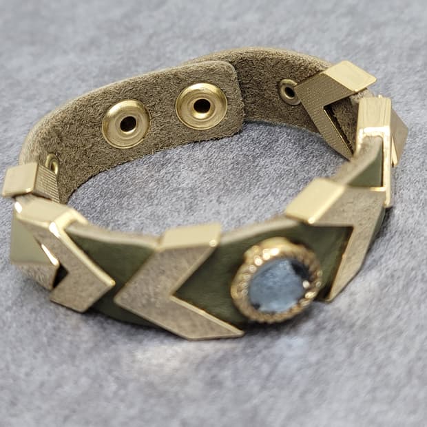 stud leather bracelet