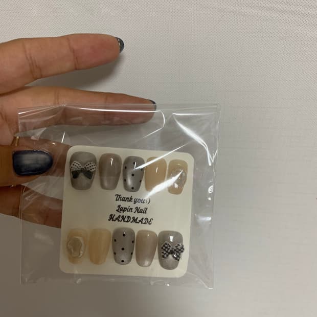 리본 도트 수제 네일팁 / M사이즈 숏코핀