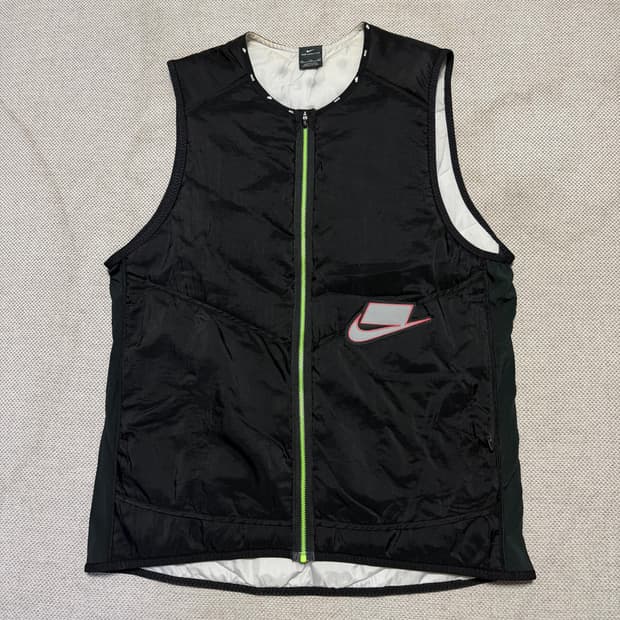 나이키 와일드 런 에어로레이어 베스트