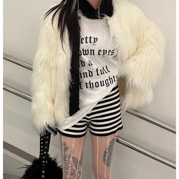 오도어 퍼자켓 화이트