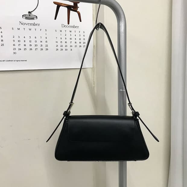 자라 레더 블랙 숄더백 가방