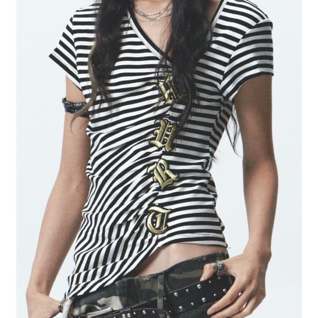 NONAME SPACE Striped embroidered 티셔츠