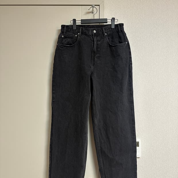 디네댓 릴렉스 핏 데님팬츠