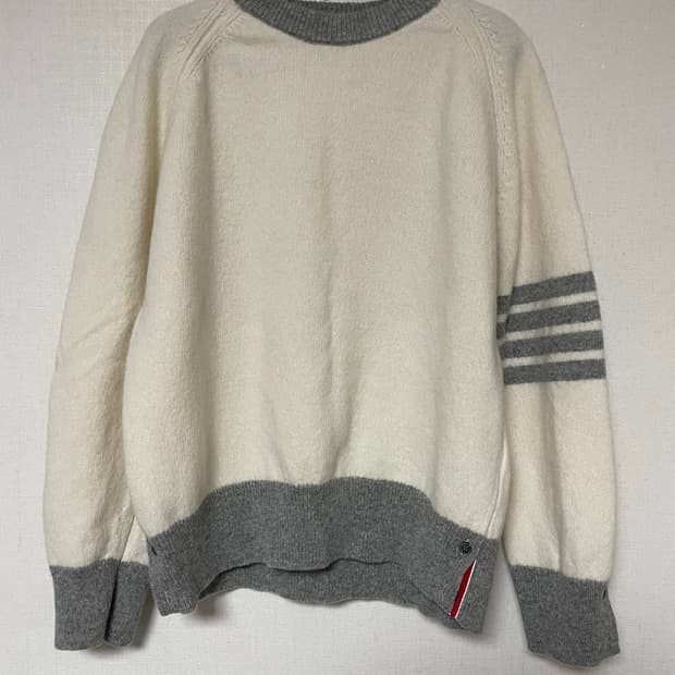 톰브라운 4선 울 니트 아이보리 3사이즈 신형 정품