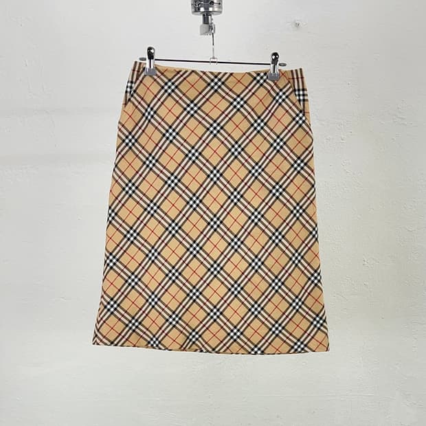 버버리 블루라벨 노바 체크 울 미디 스커트 