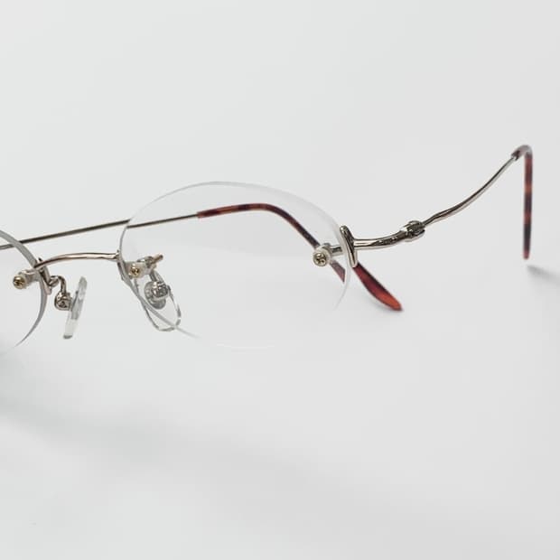 데드스탁  무테 골드 오벌 림리스 안경테 1525