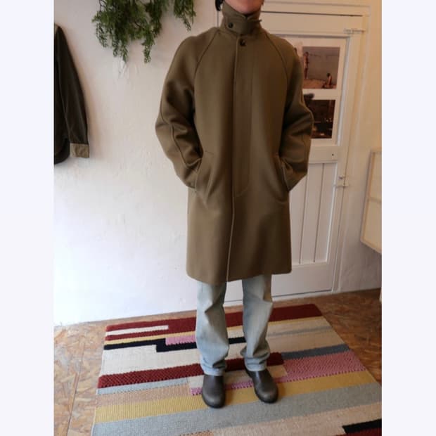 코모리 울 코트