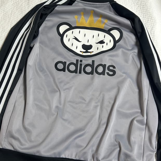 아디다스 곰돌이져지 니고베어 져지 회색