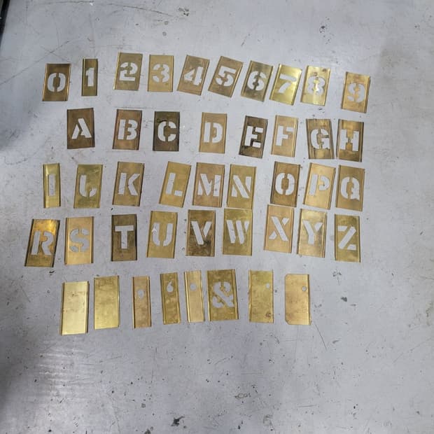 미 황동 스텐실