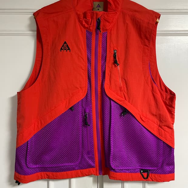 Nike ACG Vest Red/Purple L