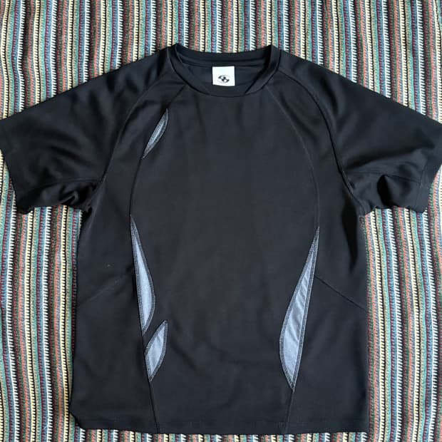 산산기어 팔로잉 패널 티셔츠 블랙