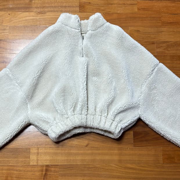 스타일난다 화이트 크롭