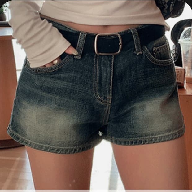 [무배] *새상품* 워싱 로우 데님 반바지 숏팬츠