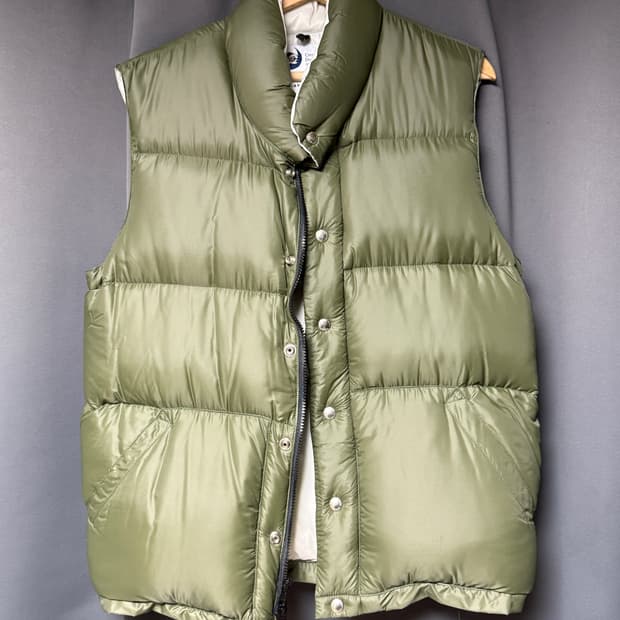 카키스 크레센트다운웍스 올리브 M