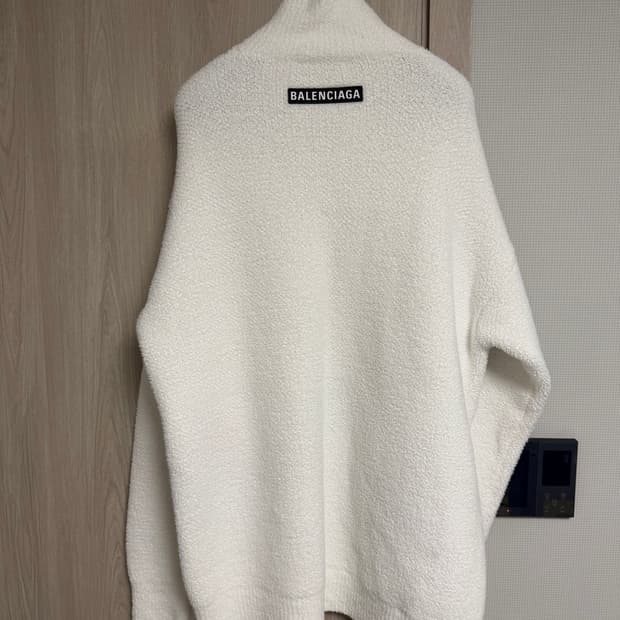 [S] 발렌시아가 스키컬렉션 하프집업니트스웻 