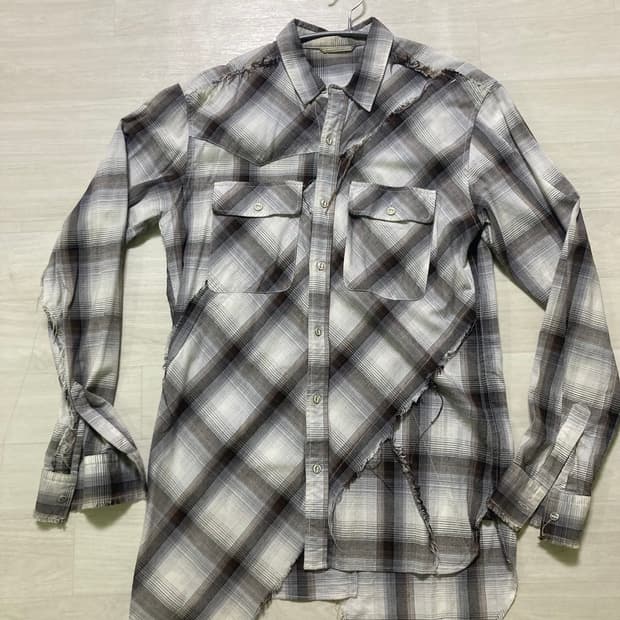 미하라 야스히로 비대칭 셔츠 