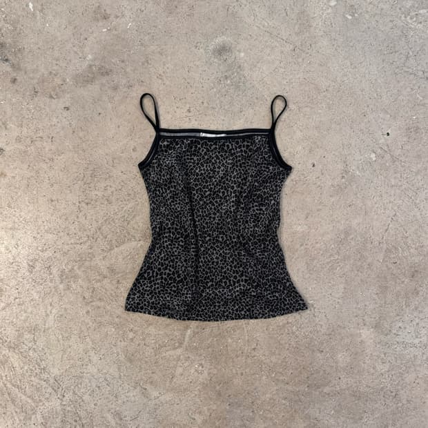 벨벳 레오파드 슬리브리스