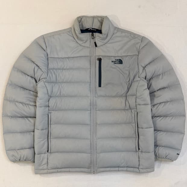 해외판) 노스페이스 550필 구스다운 경량패딩 그레이
