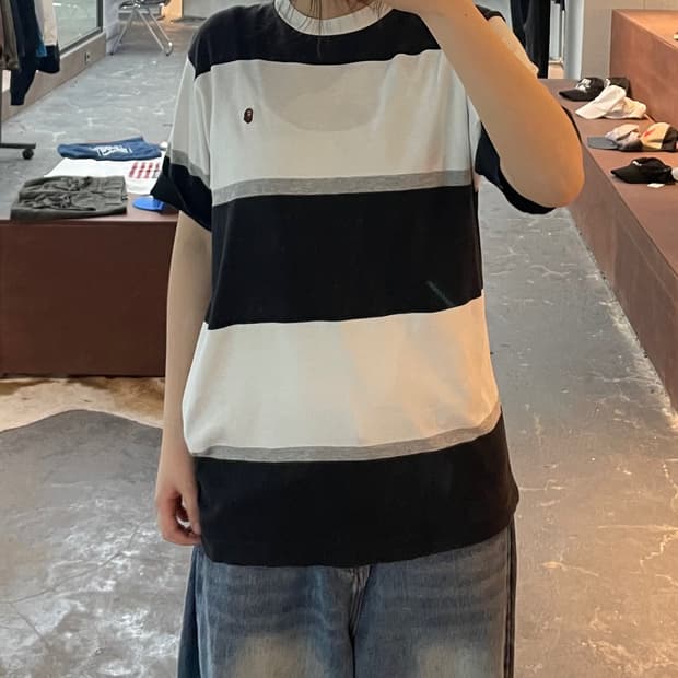 베이프 에이프 헤드 윈 스트라이프 반팔 H2422