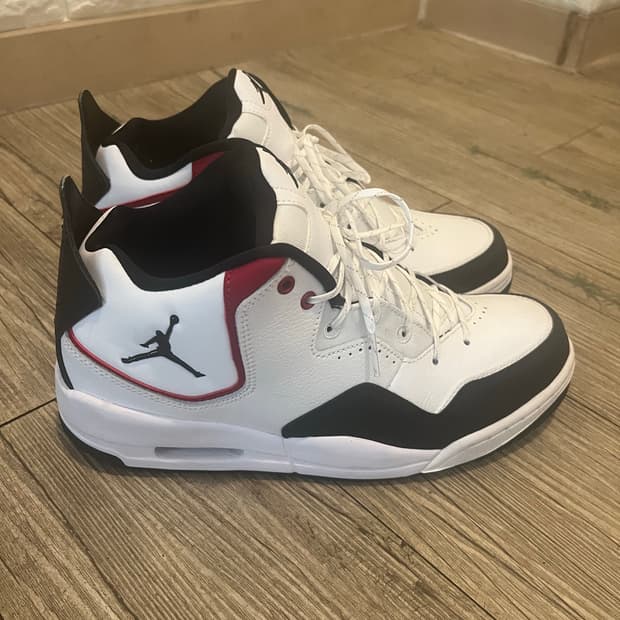 나이키 신발 코트사이드