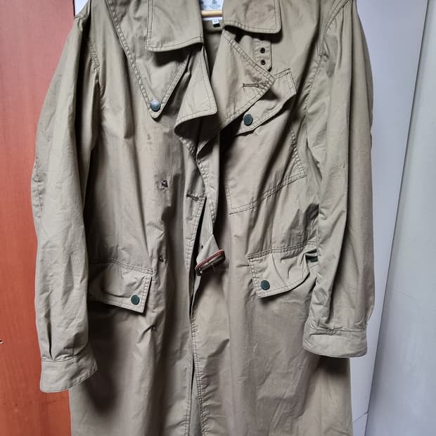 바버 125주년 화이트라벨 트렌치코트